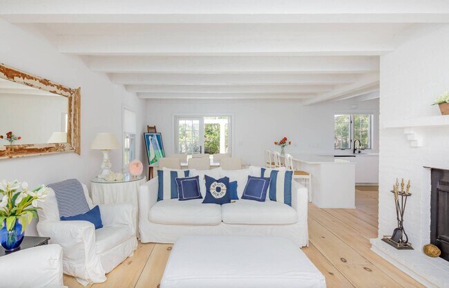 Building Photo - 57 Osborne Ln