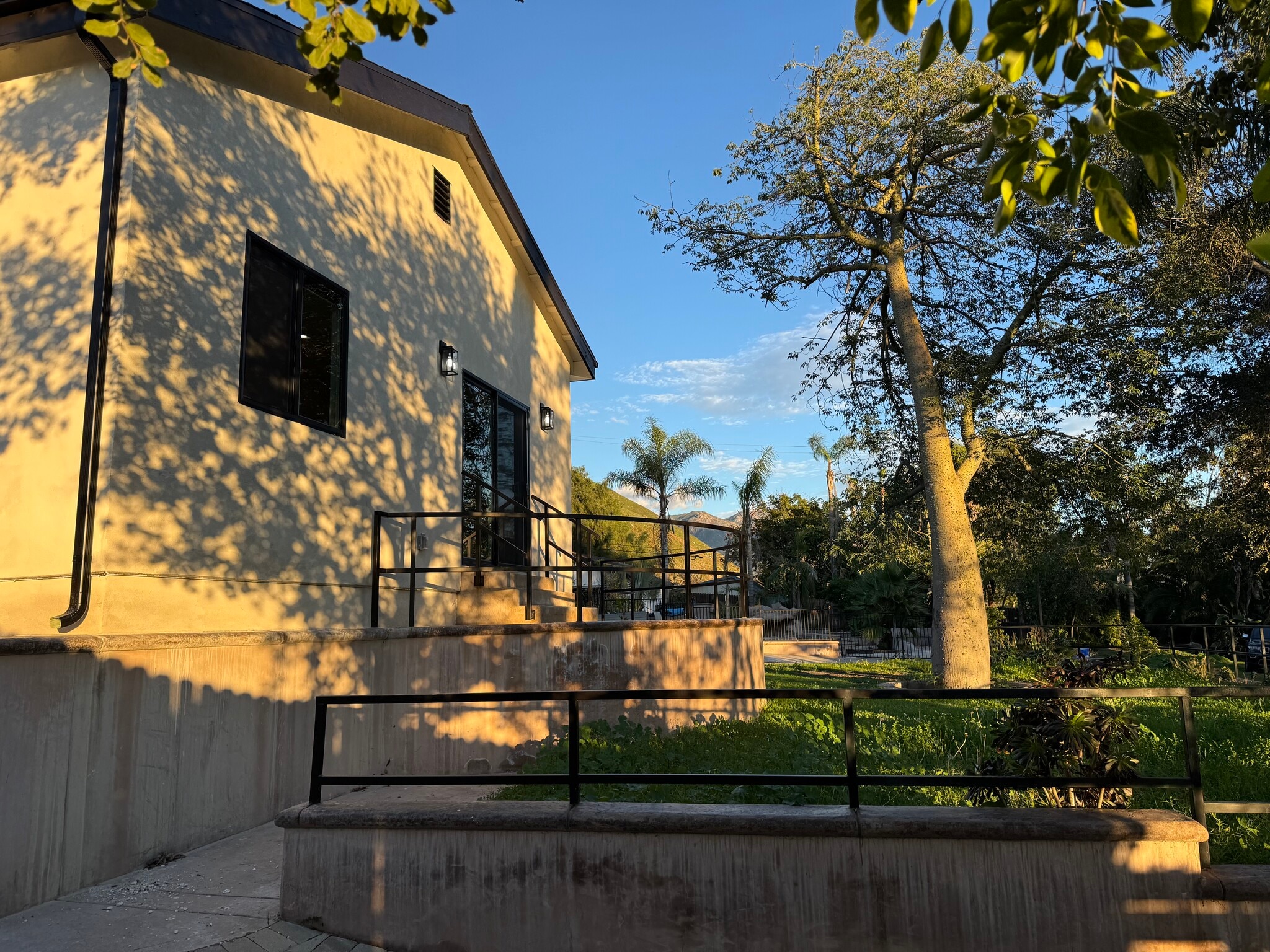 Building Photo - 9859 Foothill Blvd