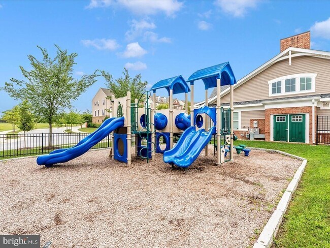 Building Photo - 9374 Seney Ln