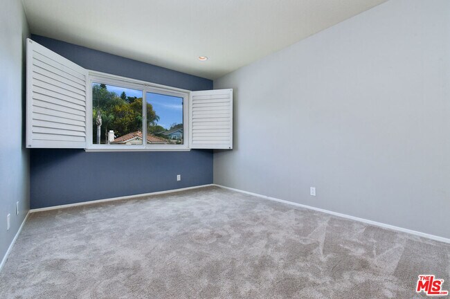 Building Photo - 2649 Rikkard Dr