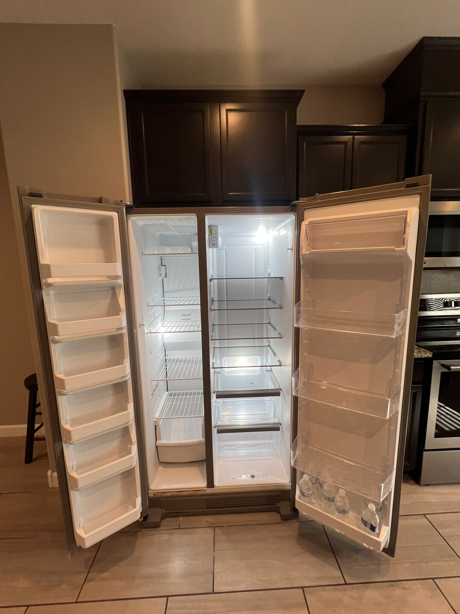 Building Photo - 1255 N Arizona Ave