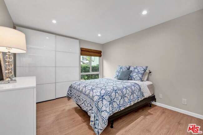 Building Photo - 4720 Park Granada