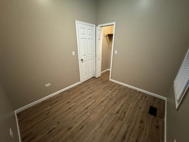 Building Photo - 5612 S Morgan St