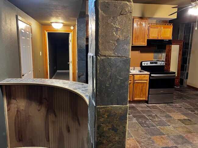 Building Photo - 164 Golden Meadow Dr