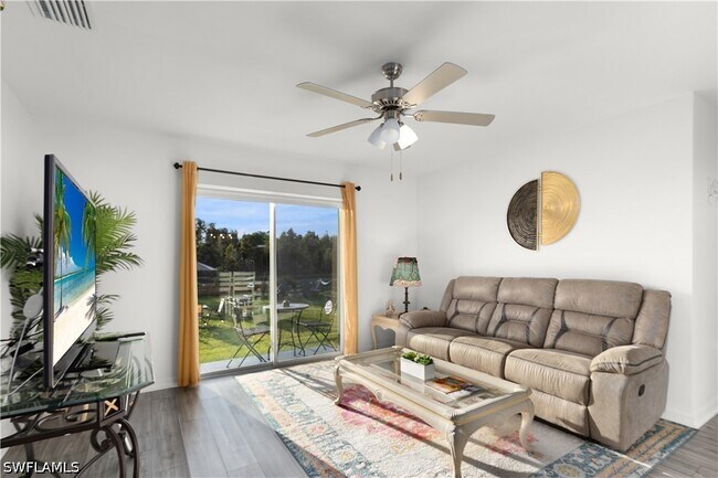 Building Photo - 836 Youngreen Dr