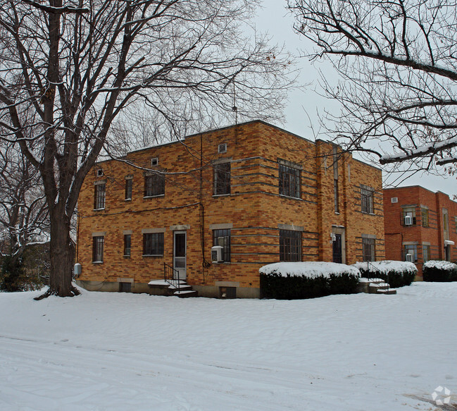 Building Photo - 523 Hadley Ave