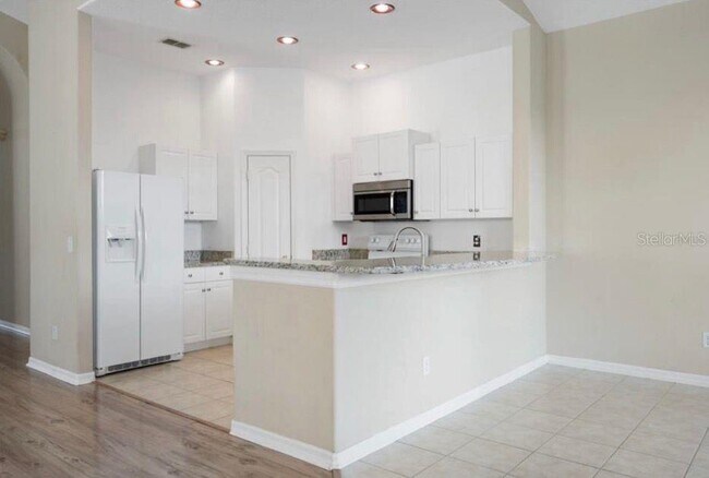 Building Photo - 1009 Tuscan Hills Blvd