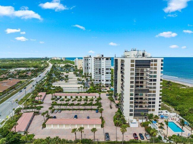 Building Photo - 3100 N Hwy A1A