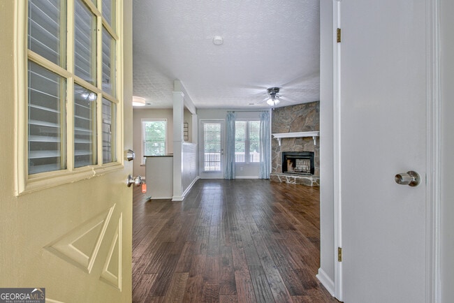 Building Photo - 413 Deergrass Trail