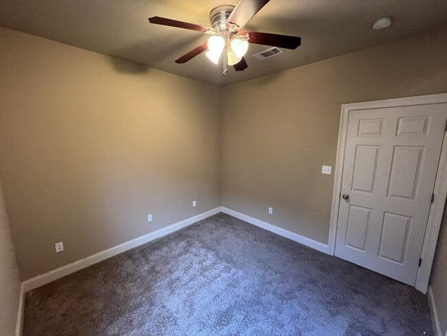 Building Photo - 2568 Middletowne Dr
