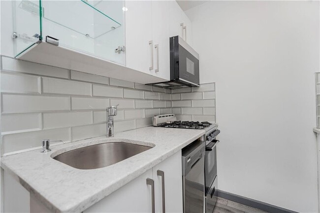 Building Photo - 1237 Avenue Z