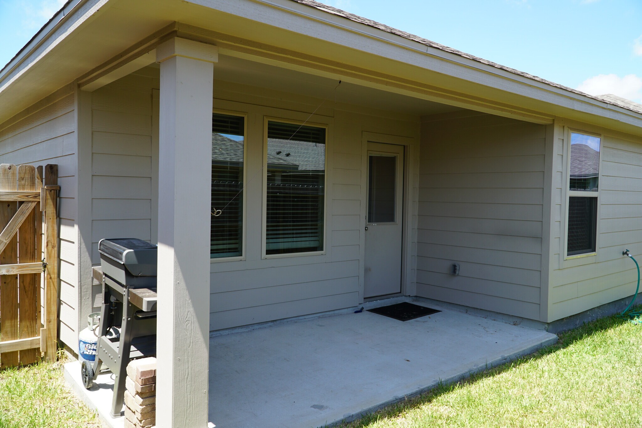 Building Photo - 7626 Rustler Ln