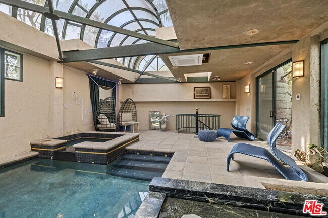 Building Photo - 9213 Warbler Way