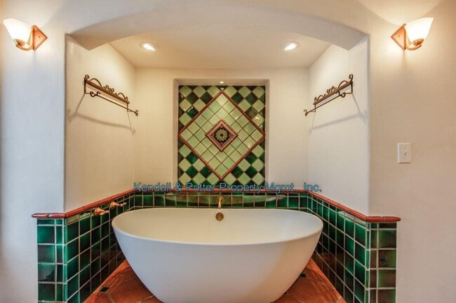 Building Photo - Executive Coastal Living at the Historic P...