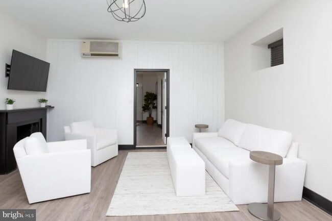 Primary Photo - 1210 N Calvert St