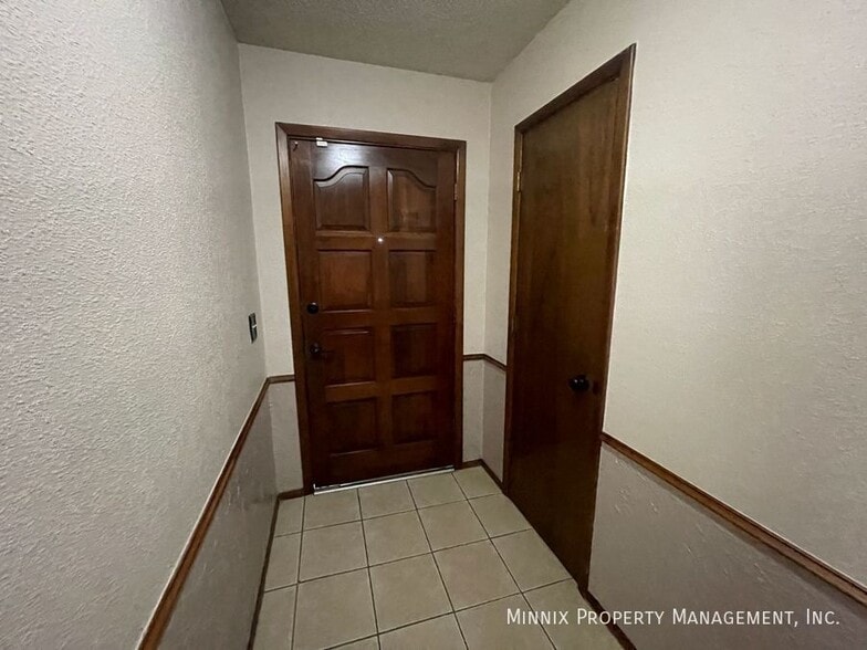 Building Photo - 8100 Santa Fe Trail