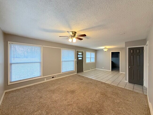 Building Photo - Westport Rd