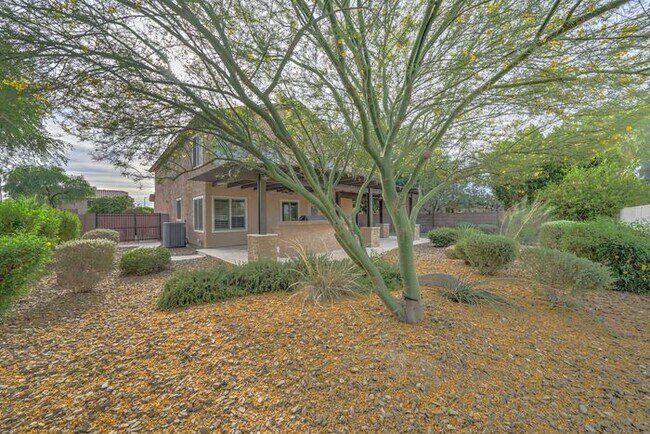 Building Photo - COMING SOON! Gorgeous Gilbert Home with Go...