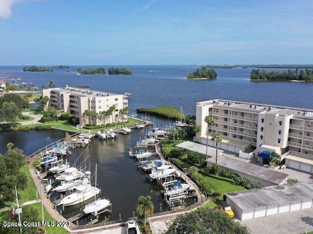 Building Photo - 6124 S River Run Dr