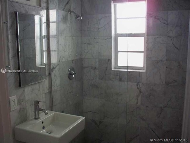 Building Photo - 810 Pennsylvania Ave