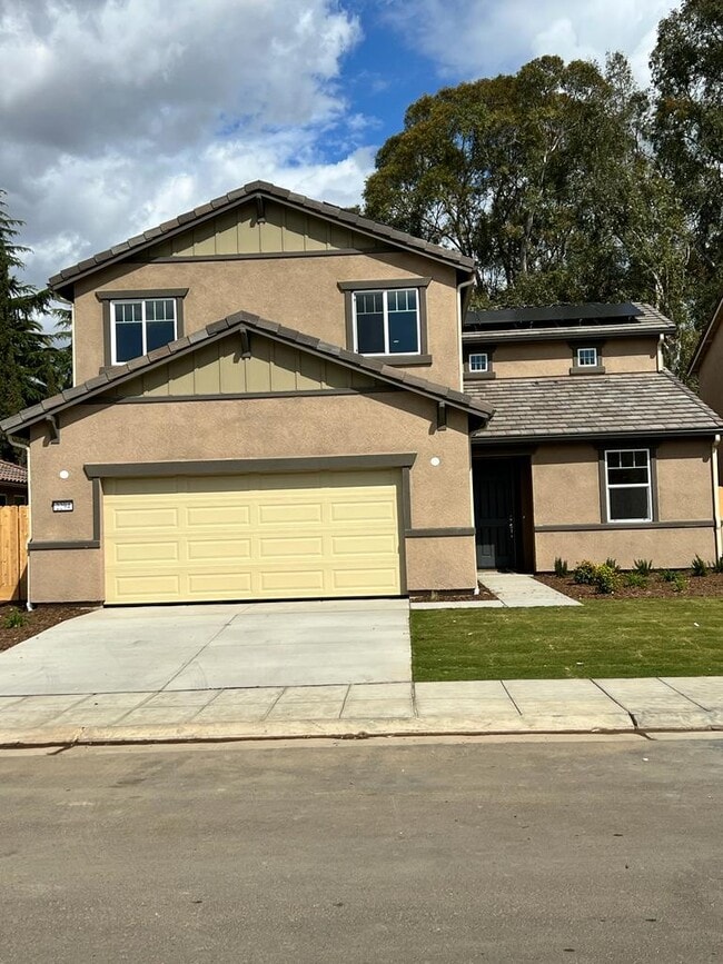 Main Home Entrance - 2294 N Apricot Ave