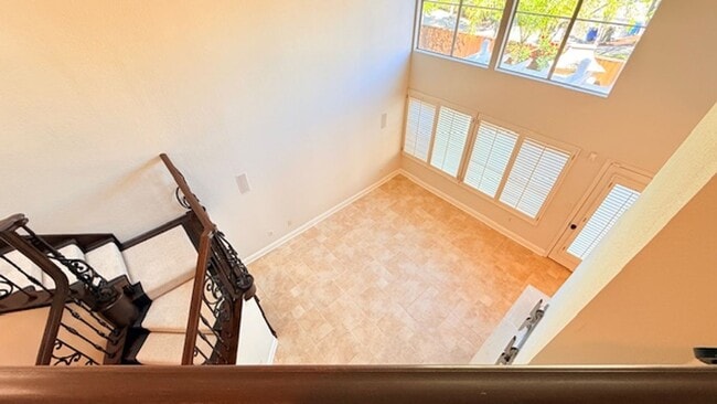 Building Photo - Gorgeous Two (2) Suites--- Executive Style 2BD/2.5BA + Loft, Two-Story TH at The Lake at Canyon L...