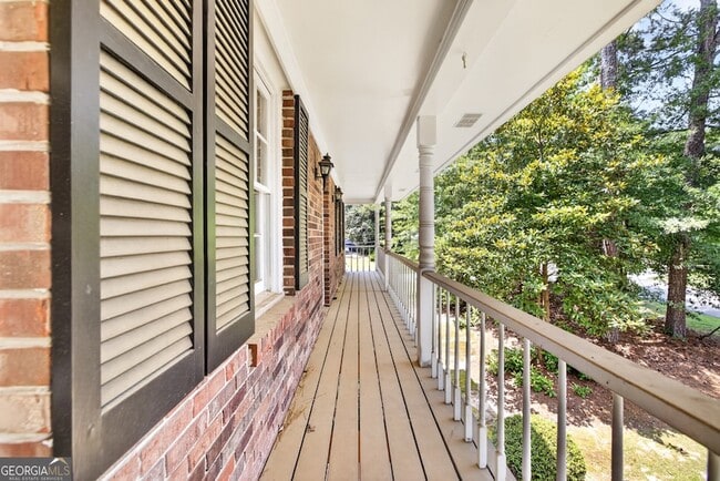Building Photo - 4854 Springfield Dr