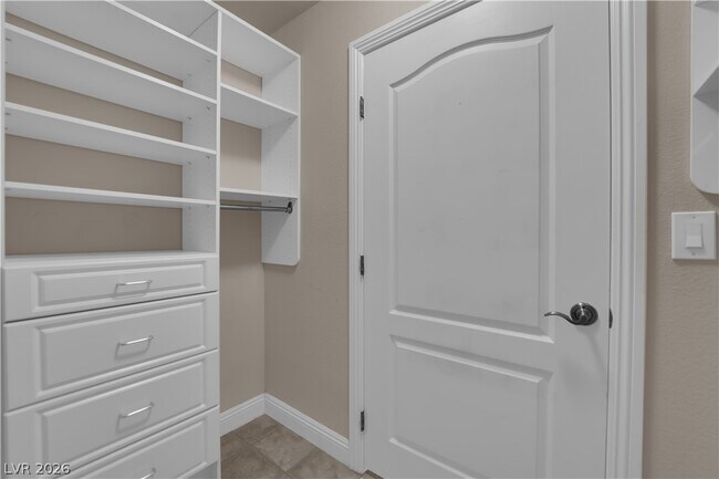 Building Photo - 8516 Little Fox St