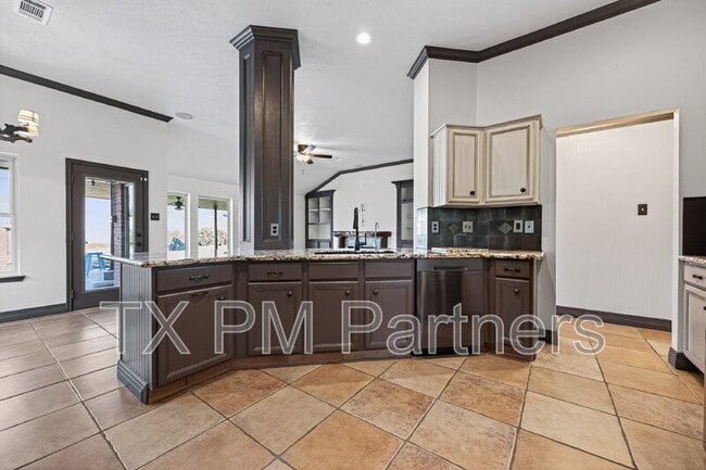 Building Photo - 23410 Stratsborough Dr