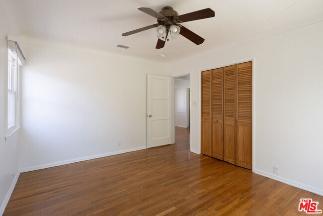 Building Photo - 8333 Airlane Ave