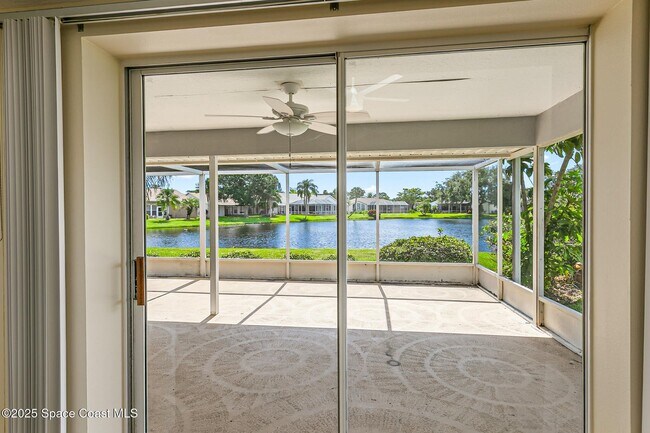 Building Photo - 1050 Fieldstone Dr