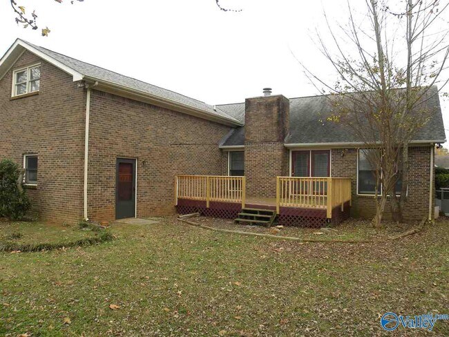 Building Photo - 102 Pam Cir
