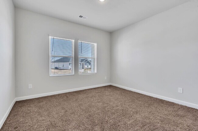 Building Photo - Like New 3BR/2BA Home is Woodruff, SC  **$1875/mo rent