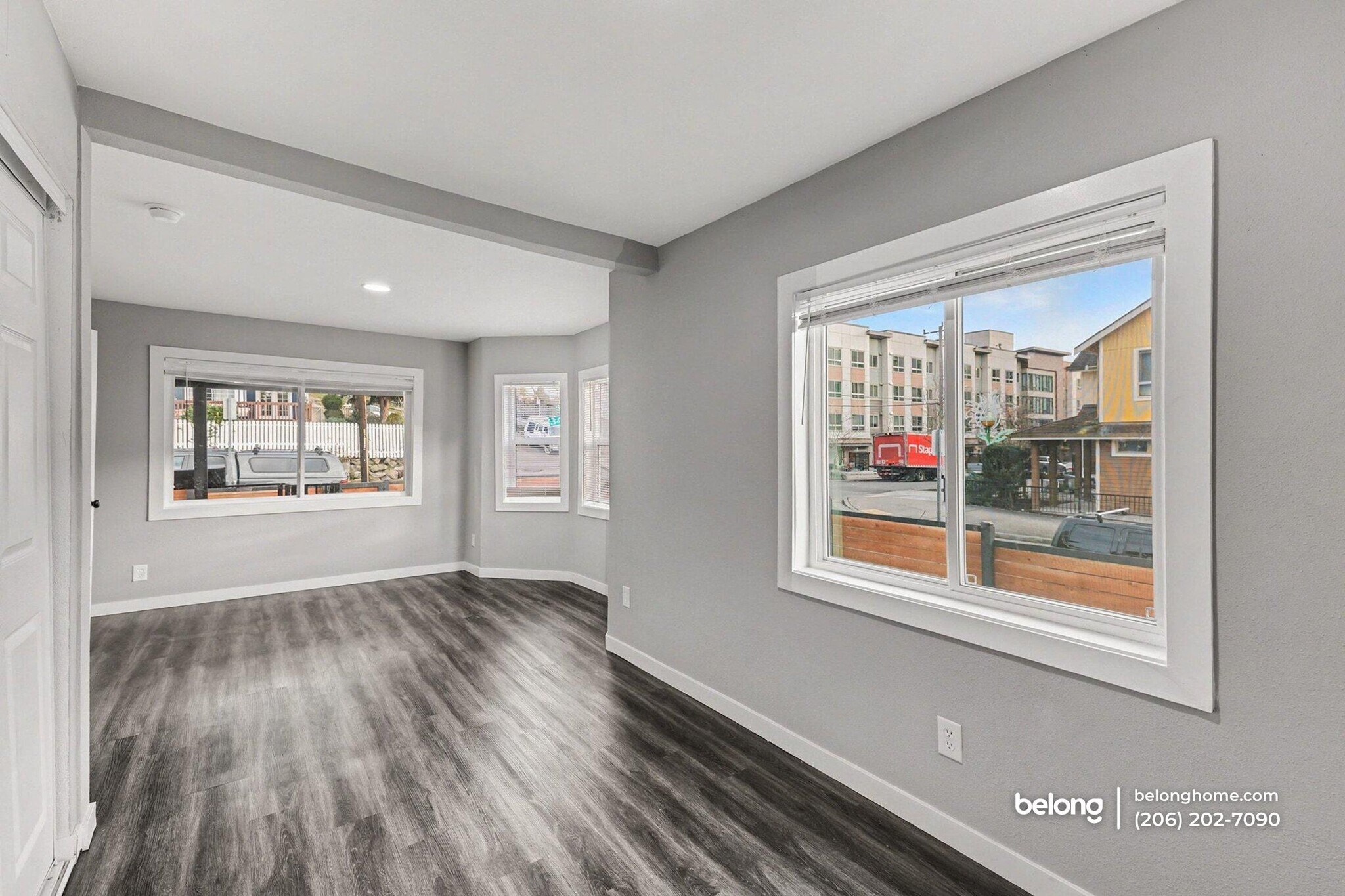 Building Photo - 3425 34th Ave S