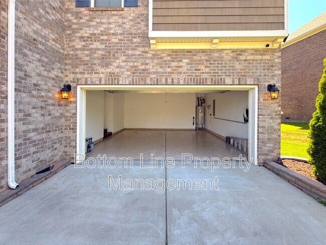 Building Photo - 178 Alexandria Dr