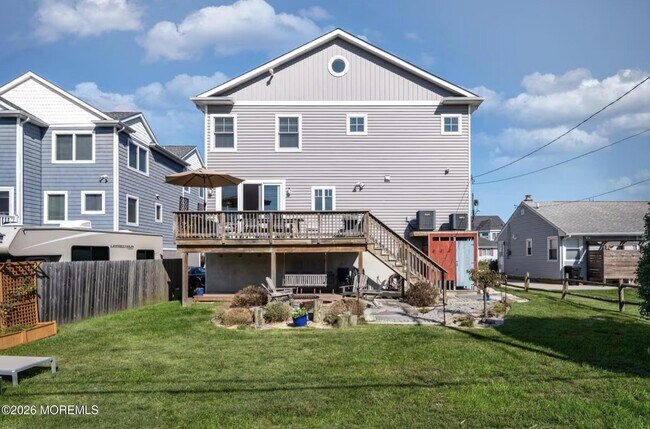 Building Photo - 38 Niblick St