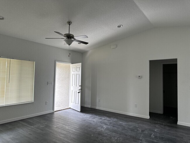 Building Photo - 7 Malauka Pass Dr