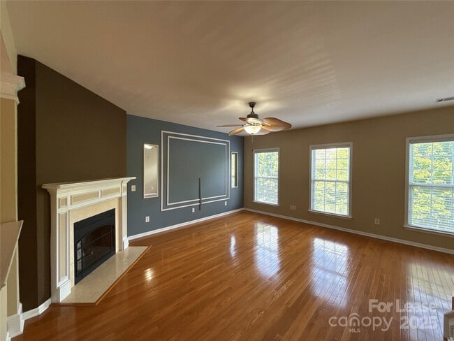 Building Photo - 9245 Belcaro Ln