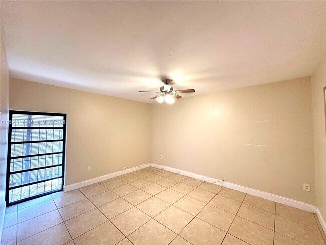 Building Photo - 6731 Kingsmoor Way