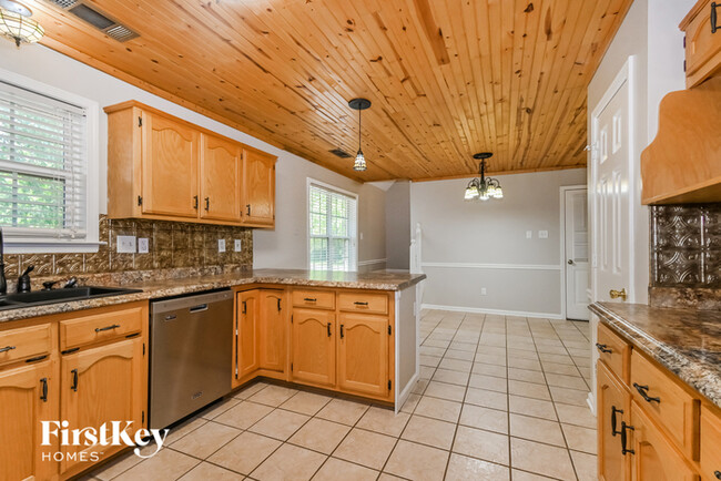 Building Photo - 232 Bradford Ridge Cove
