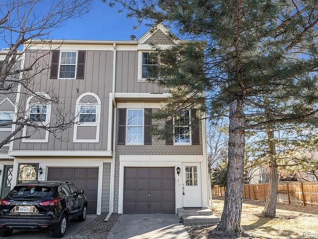 Primary Photo - 1811 S Quebec Way