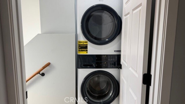 Building Photo - 2413 La Crescenta Ave