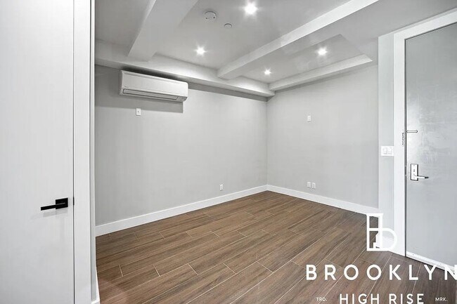 Living Room - 3514 Farragut Rd