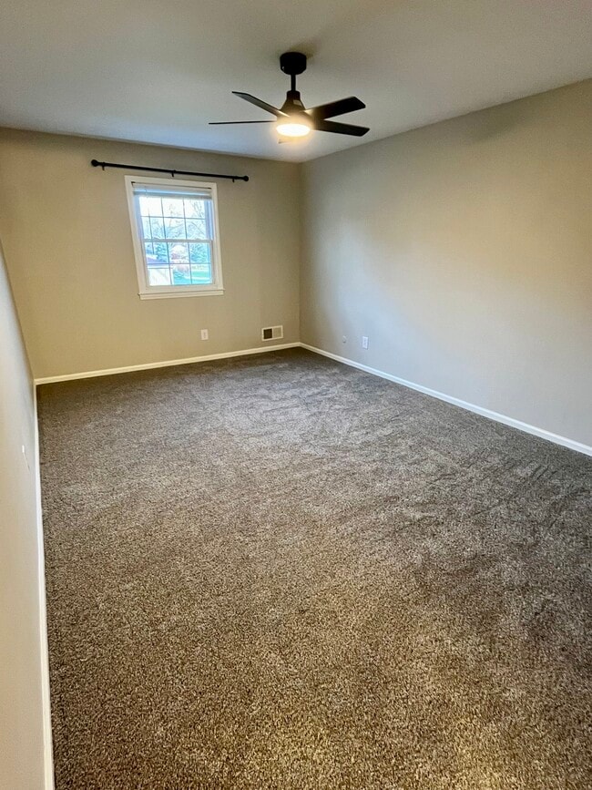 Building Photo - 3803 Brunswick Dr