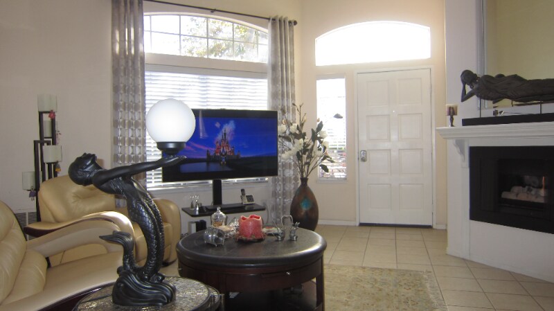 Building Photo - 4 Marino