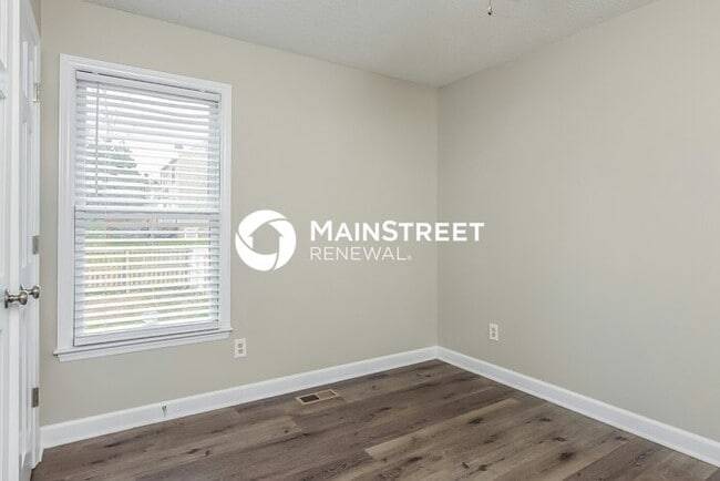 Building Photo - 5 Bedroom Pet-Friendly Home in Wake Forest...
