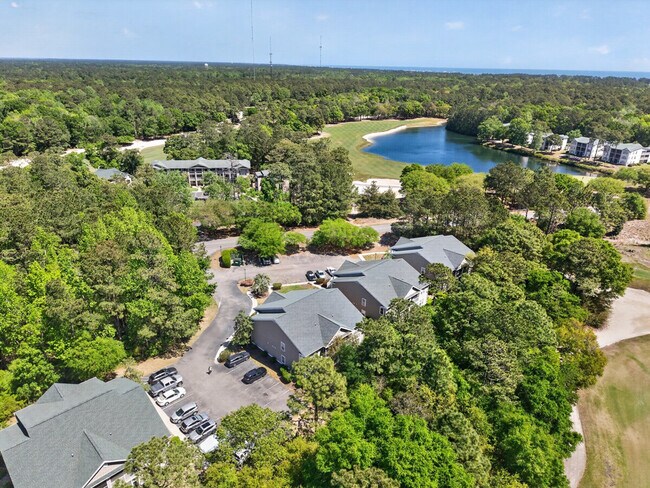 Building Photo - 641 Blue Stem Dr