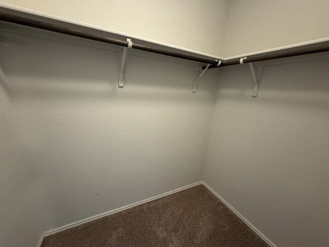 Building Photo - Three bed two bath two car garage in Cotto...