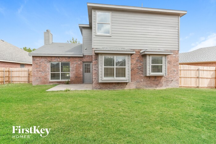 Building Photo - 5612 Eastwedge Dr
