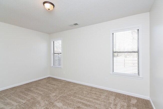 Building Photo - 7942 Breezy Meadows Ln